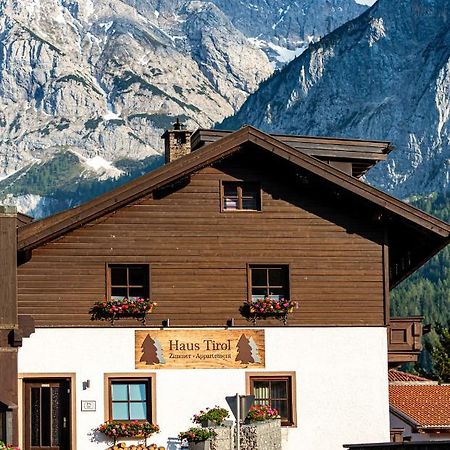Haus Tirol Ehrwald Hotel Bagian luar foto
