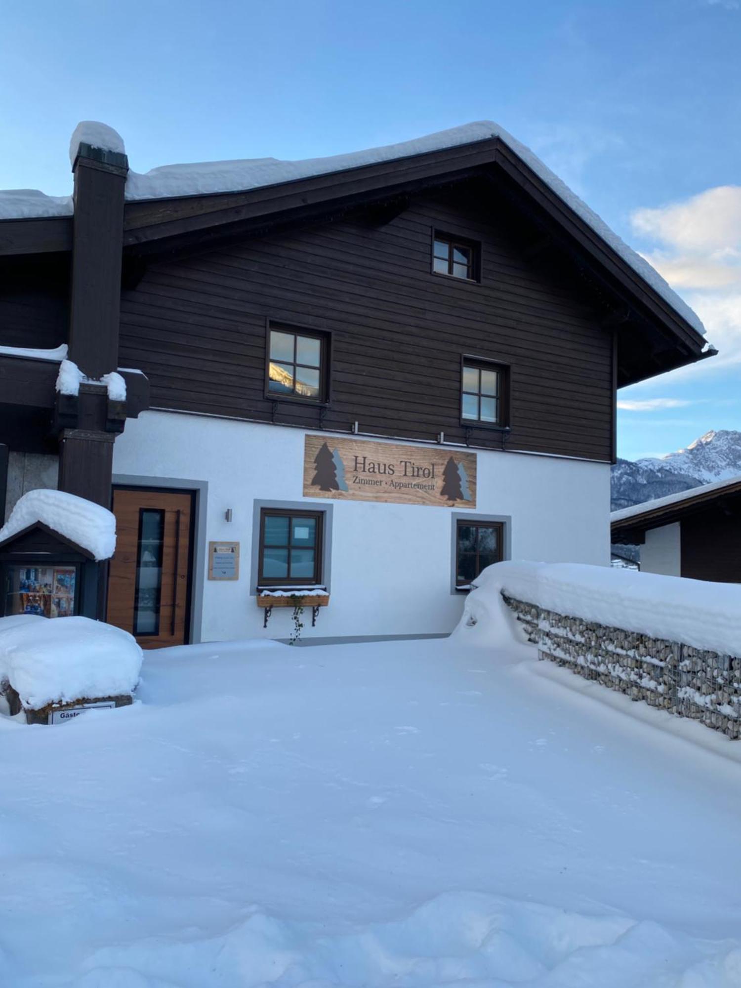Haus Tirol Ehrwald Hotel Bagian luar foto